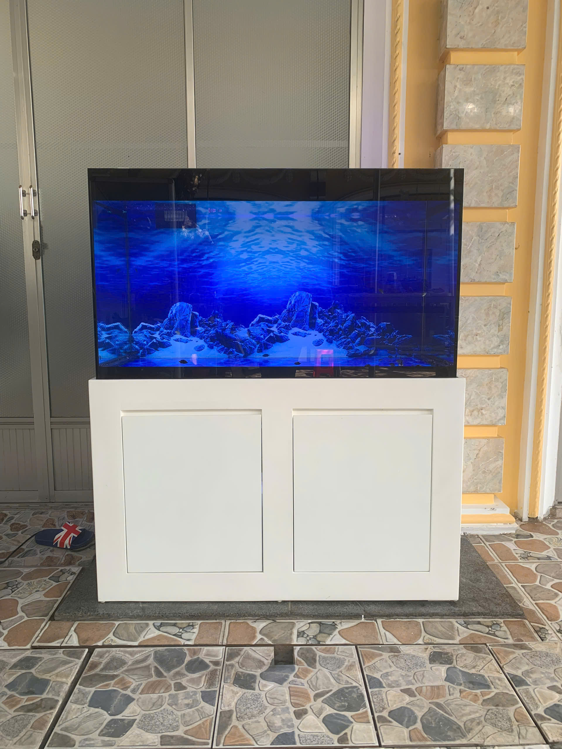 Siêu Phẩm Bể Cá Bạch Ngọc Thủy Cung